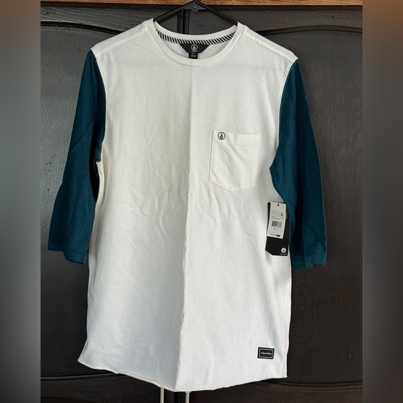 NWT Volcom 3/4 Sleeve Baseball Tee - Picture 4 of 4